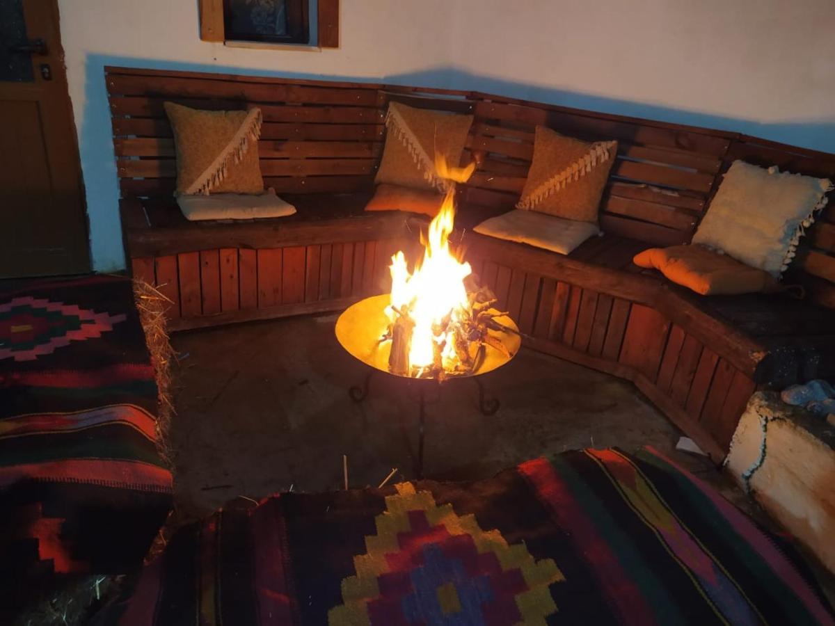 Guesthouse Mele Αργυρόκαστρο Εξωτερικό φωτογραφία