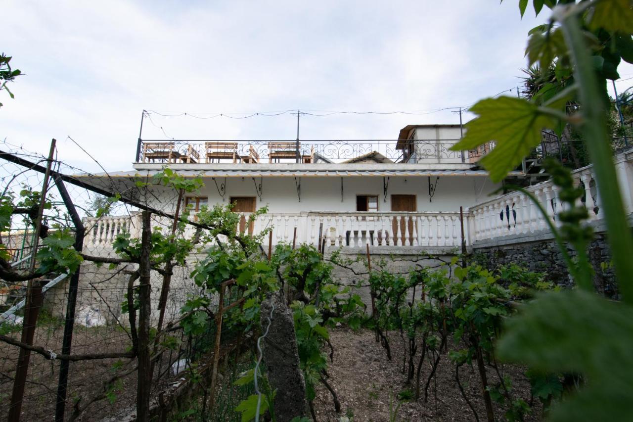 Guesthouse Mele Αργυρόκαστρο Εξωτερικό φωτογραφία