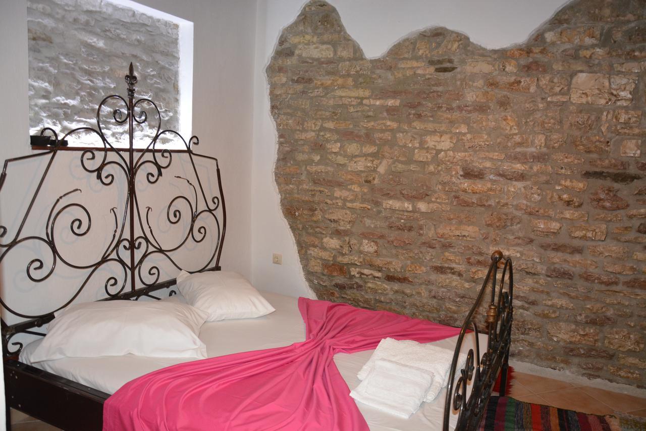 Guesthouse Mele Αργυρόκαστρο Εξωτερικό φωτογραφία
