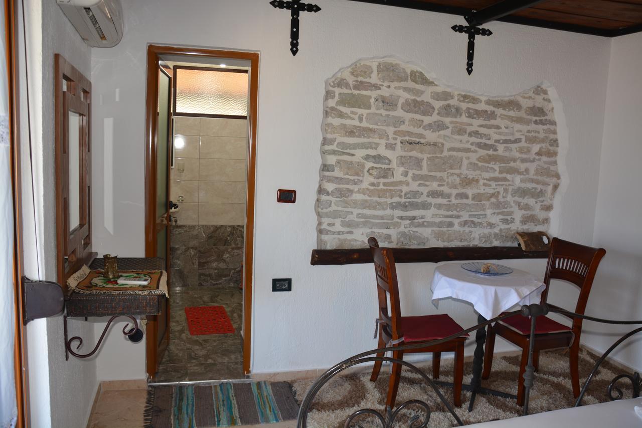 Guesthouse Mele Αργυρόκαστρο Εξωτερικό φωτογραφία
