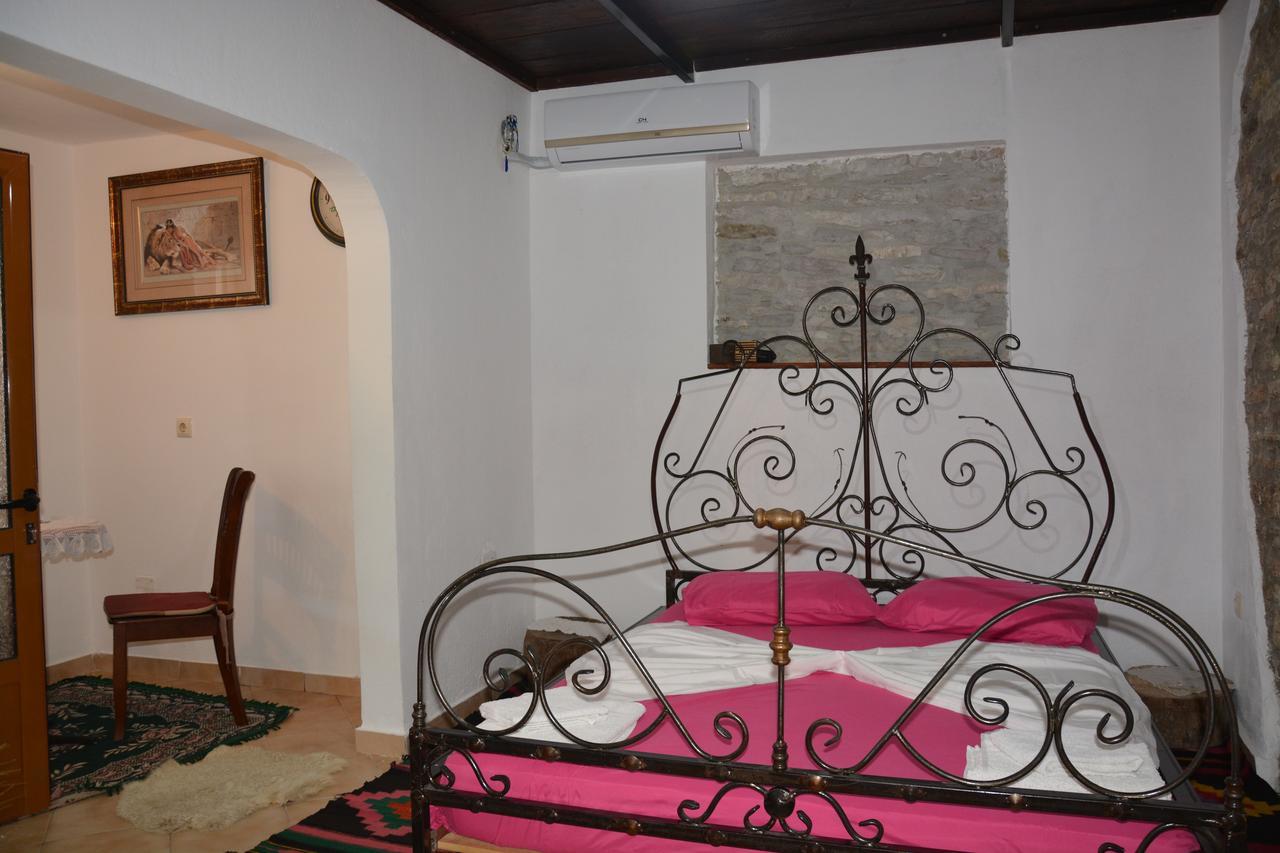 Guesthouse Mele Αργυρόκαστρο Εξωτερικό φωτογραφία