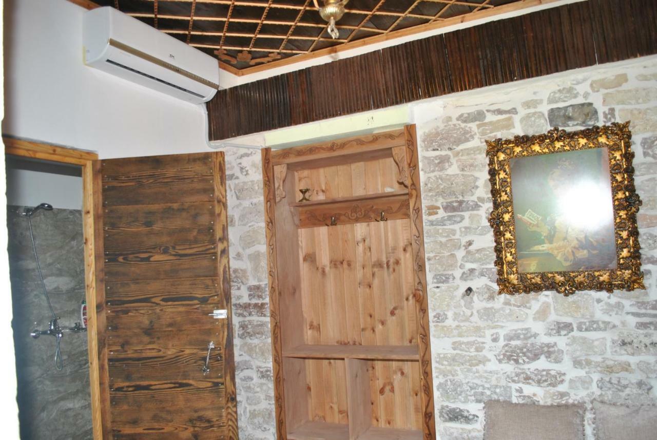 Guesthouse Mele Αργυρόκαστρο Εξωτερικό φωτογραφία